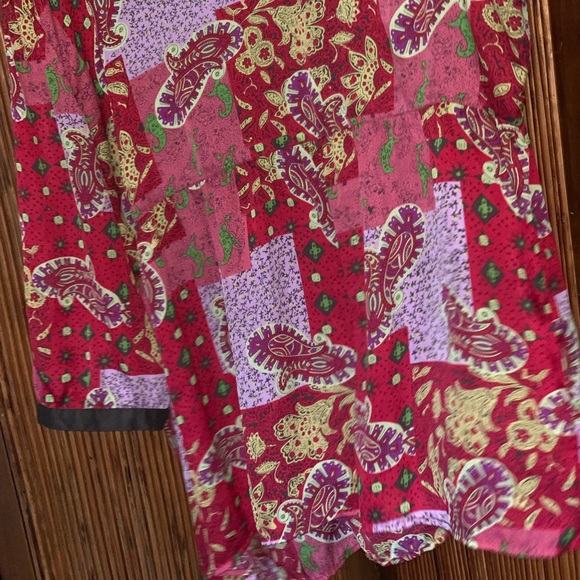 Silky A line sequined top. Beautifully bright - Picture 4 of 4